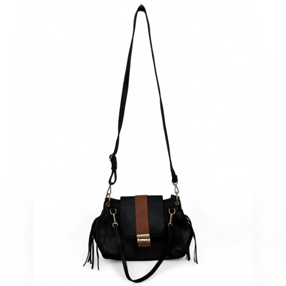 NWOT Women's Boutique Black Leather Fringe Crossbody Handbag Medium Sized‎